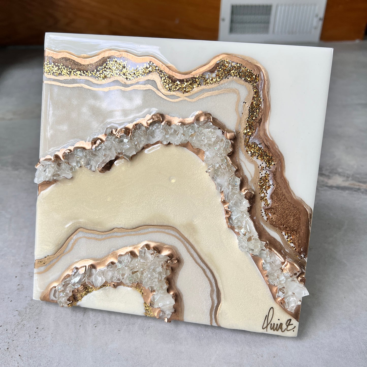 White & Gold Mini Geode Artwork with Stand
