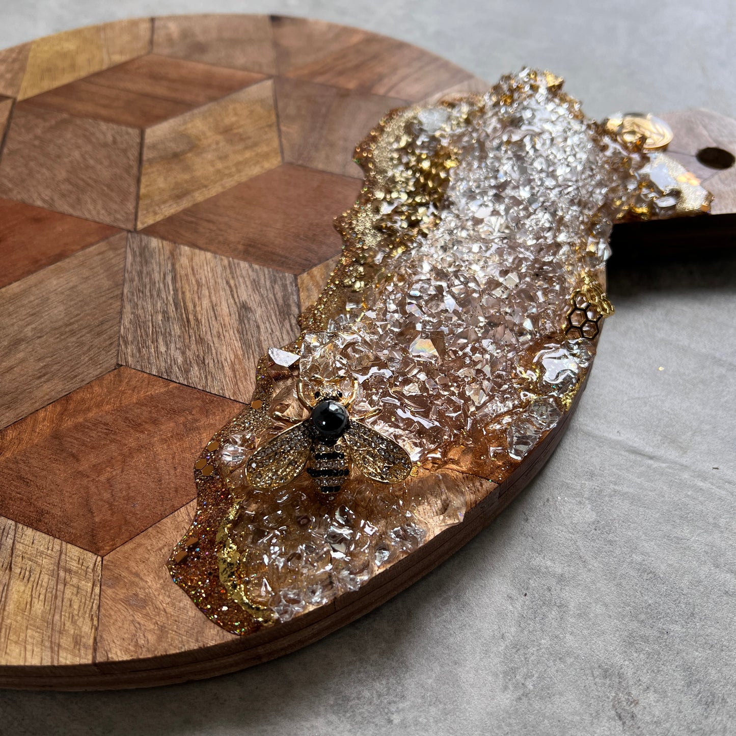 All The Buzz Cheeseboard & Coaster Set
