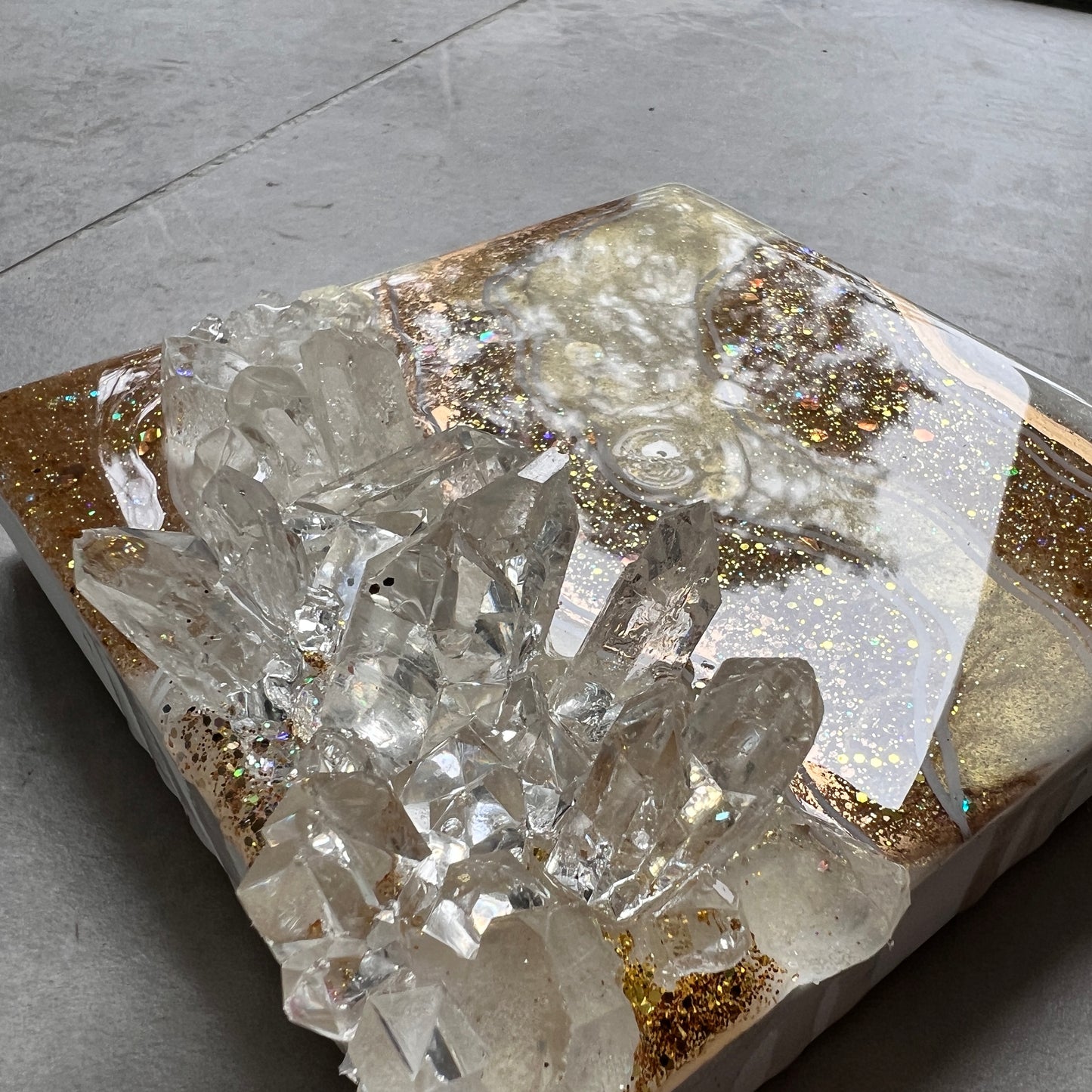 White & Gold Mini Geode Artwork with Stand