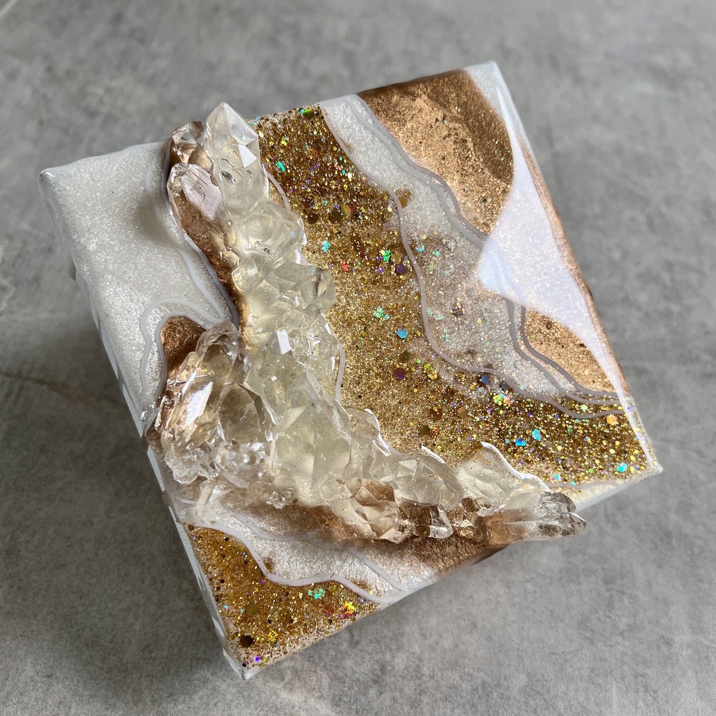 White & Gold Mini Geode Artwork with Stand