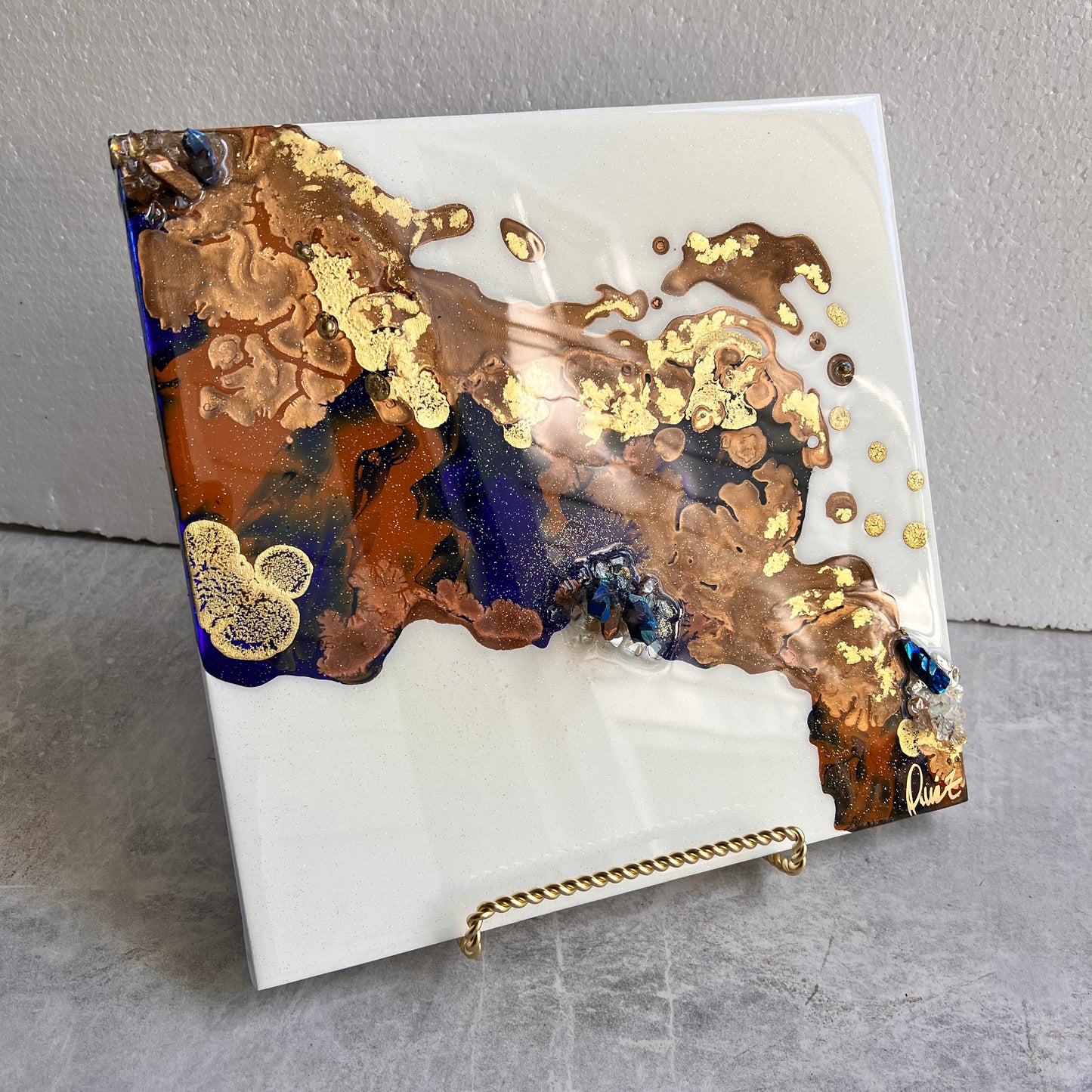 Inner Core Medium Artwork with Stand