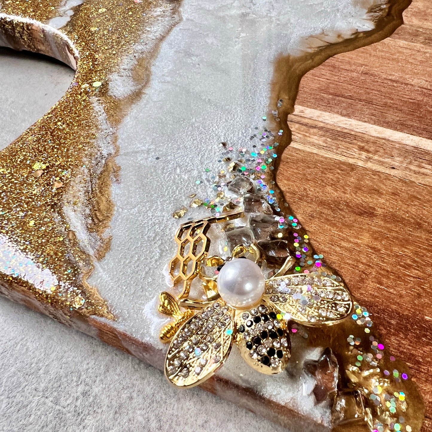 Sparkling Bee Board in Gold