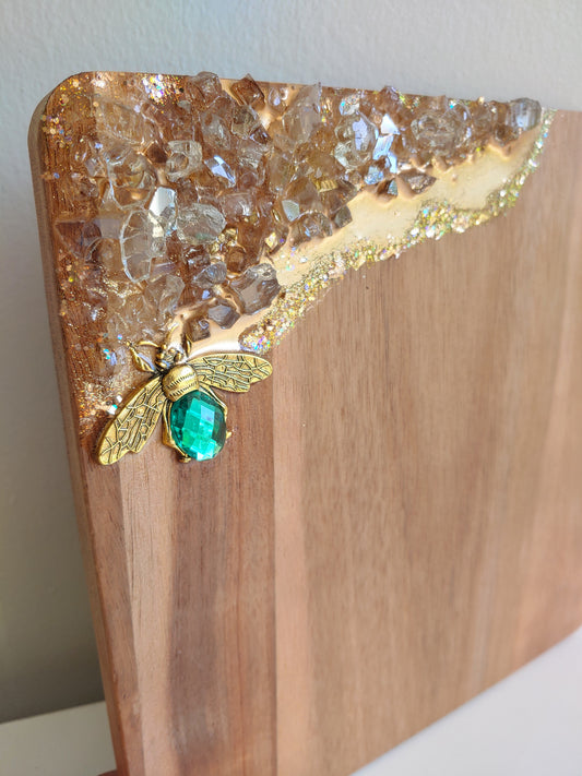 Mini acacia bee board in emerald! 8x8