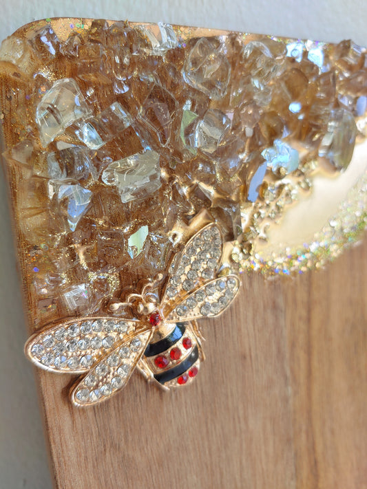 Mini acacia bee board in red, black & gold! 8x8