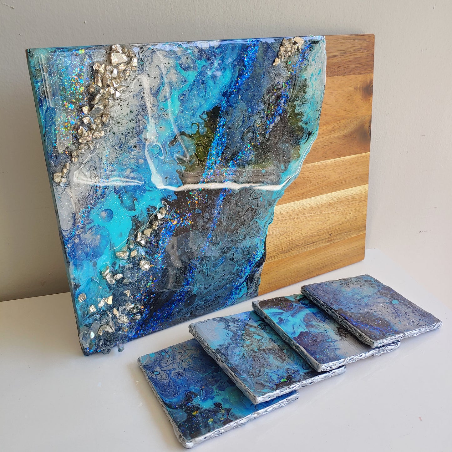 Bombastic Blue Cheeseboard & Coaster Set